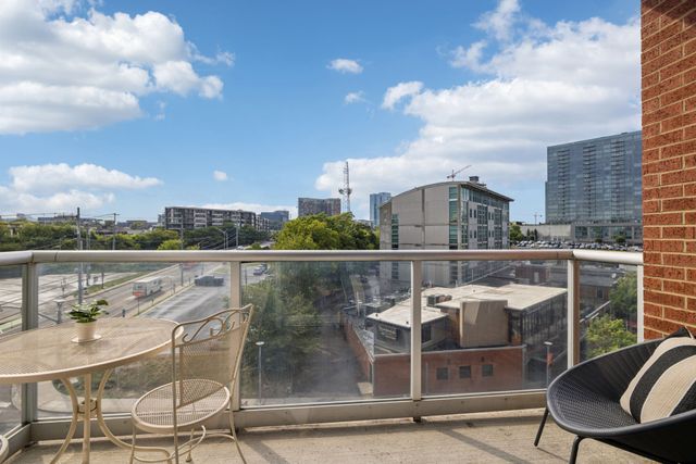 600 12th Ave S Apt 627, Nashville, TN 37203