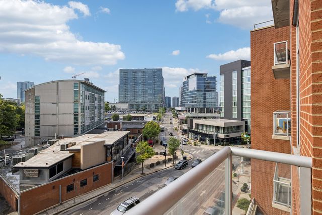 600 12th Ave S Apt 627, Nashville, TN 37203