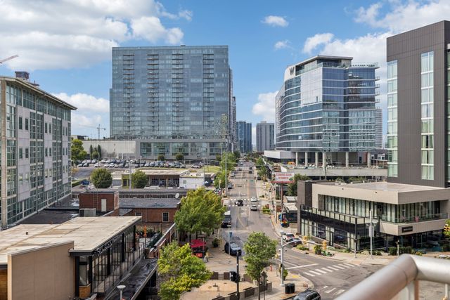 600 12th Ave S Apt 627, Nashville, TN 37203