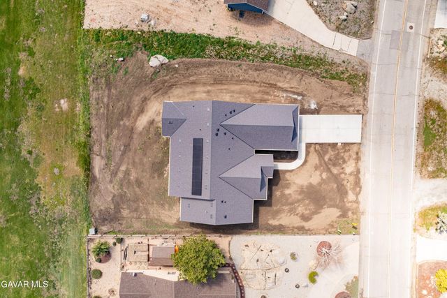 29840 Pinedale Drive, Tehachapi, CA 93561