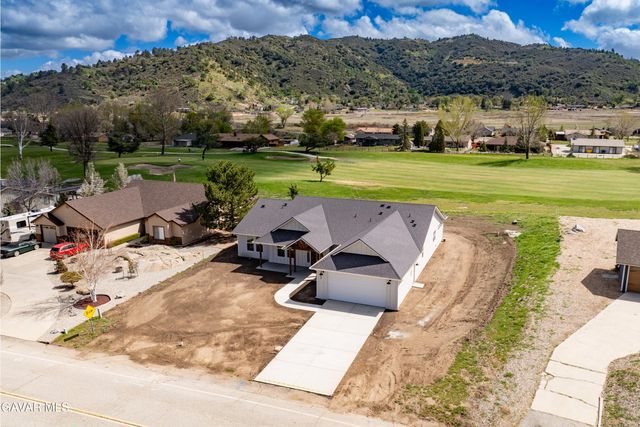 29840 Pinedale Drive, Tehachapi, CA 93561