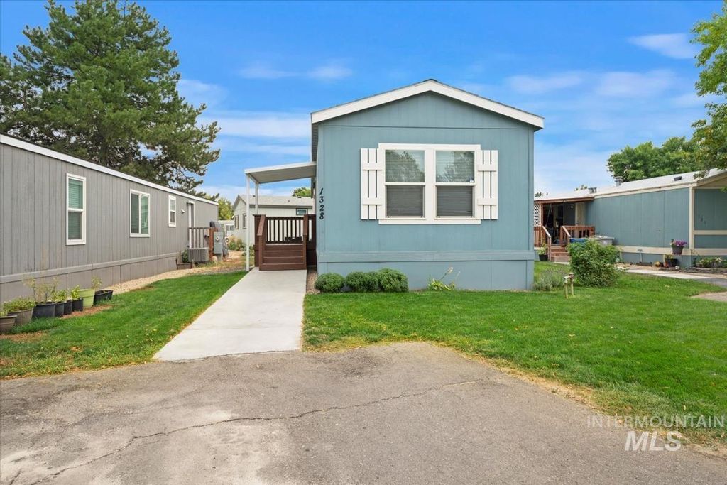 1328 N Arrow Lane, Boise, ID 83704