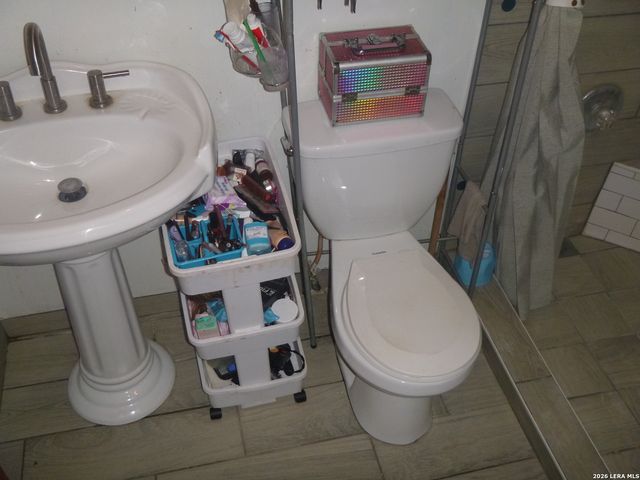 2820 County Road 1129, Pearsall, TX 78061