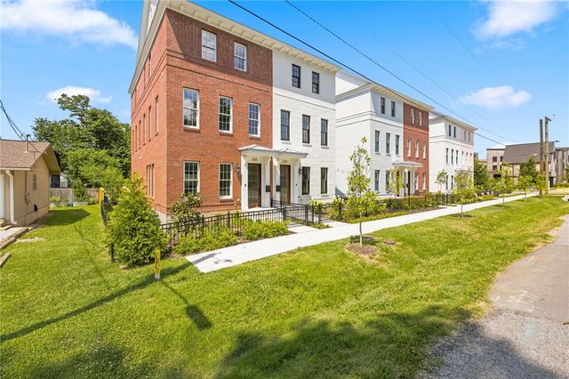 351 SE 4th Street, Bentonville, AR 72712