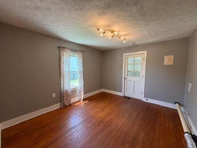 102 Brook Street, Harrodsburg, KY 40330