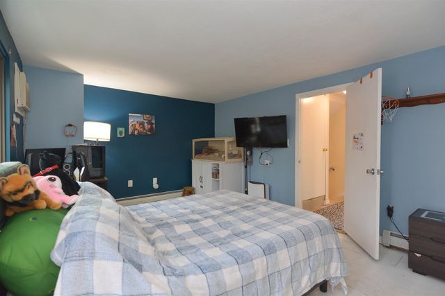 5 Harwich Court, Merrimack, NH 03054