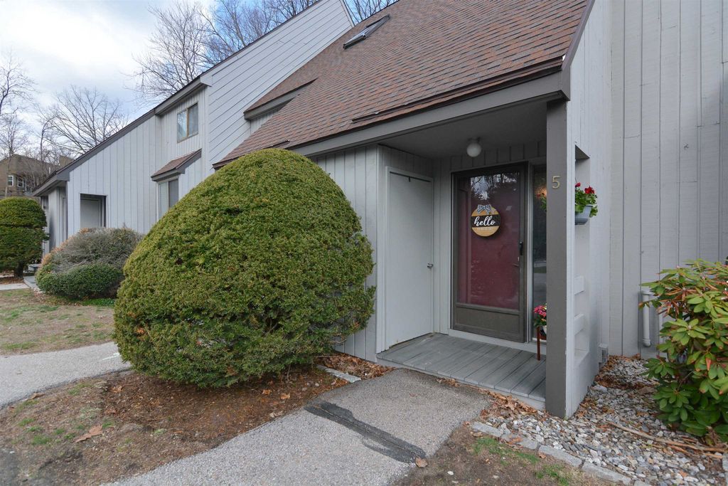 5 Harwich Court, Merrimack, NH 03054
