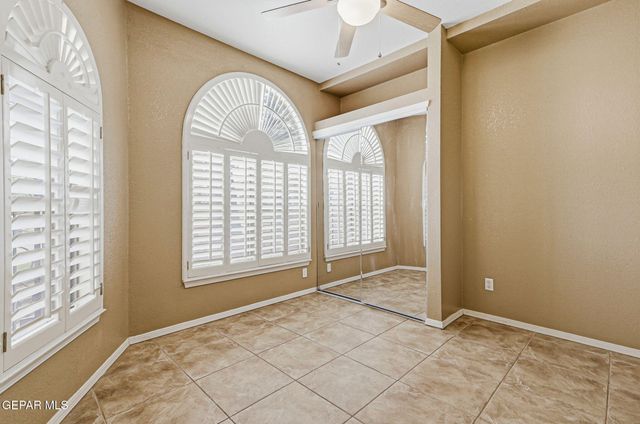 170 CHERRY HILL Lane, Santa Teresa, NM 88008