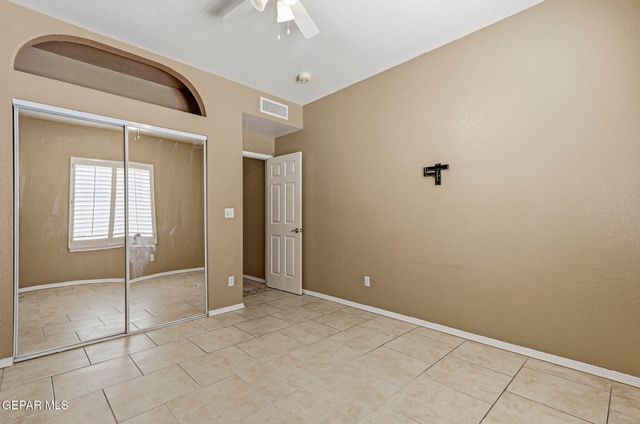 170 CHERRY HILL Lane, Santa Teresa, NM 88008