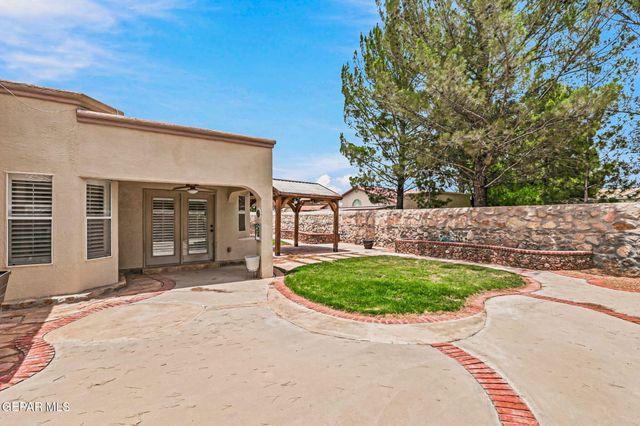 170 CHERRY HILL Lane, Santa Teresa, NM 88008