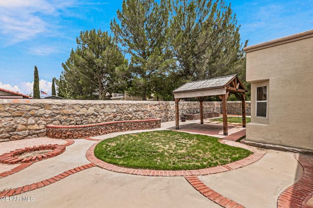 170 CHERRY HILL Lane, Santa Teresa, NM 88008