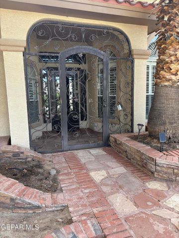 170 CHERRY HILL Lane, Santa Teresa, NM 88008