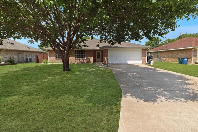1822 Sharon Drive, Corinth, TX 76210