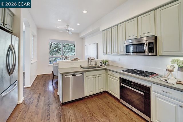 3017 Grey Eagle Dr, Walnut Creek, CA 94595