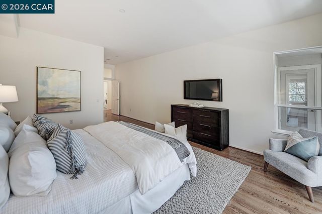 3017 Grey Eagle Dr, Walnut Creek, CA 94595