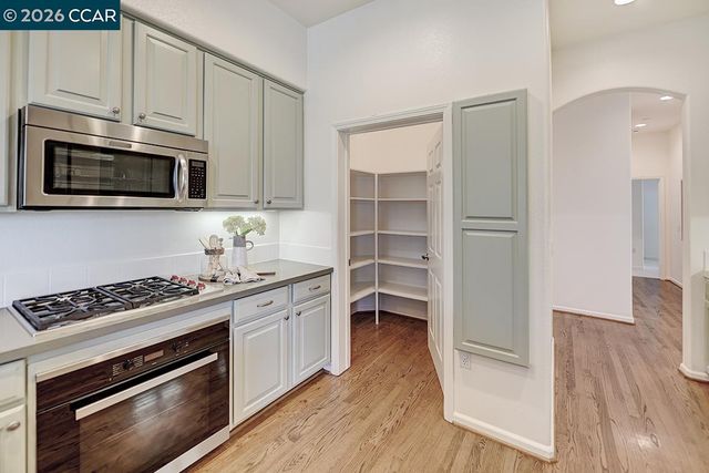 3017 Grey Eagle Dr, Walnut Creek, CA 94595