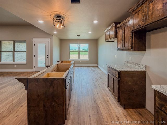 18040 S Vaughn Road, Hulbert, OK 74441