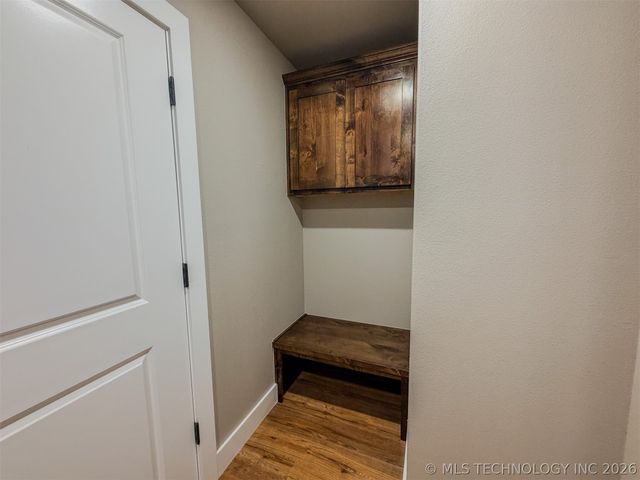 18040 S Vaughn Road, Hulbert, OK 74441