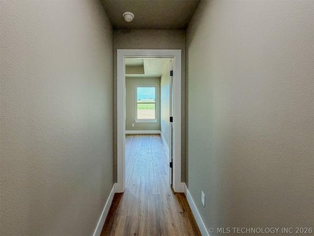 18040 S Vaughn Road, Hulbert, OK 74441