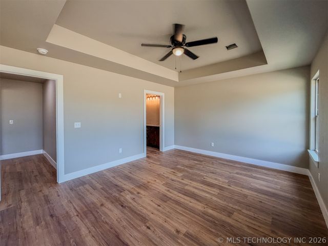18040 S Vaughn Road, Hulbert, OK 74441