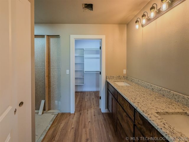 18040 S Vaughn Road, Hulbert, OK 74441