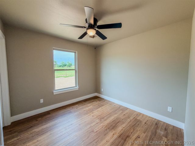 18040 S Vaughn Road, Hulbert, OK 74441