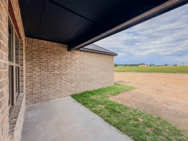 18040 S Vaughn Road, Hulbert, OK 74441