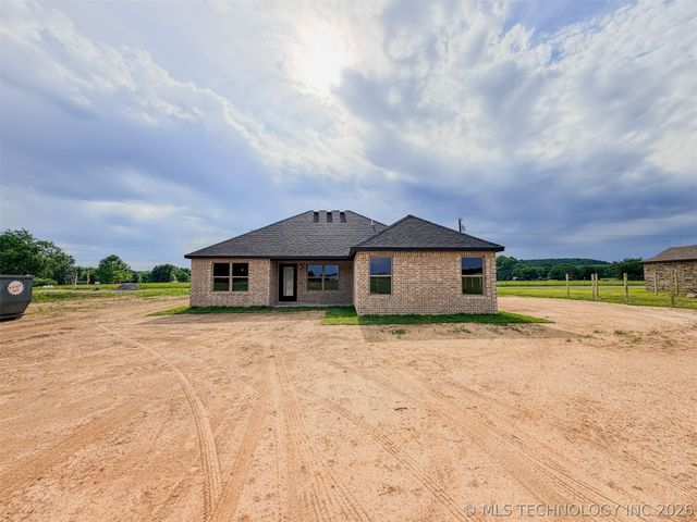18040 S Vaughn Road, Hulbert, OK 74441