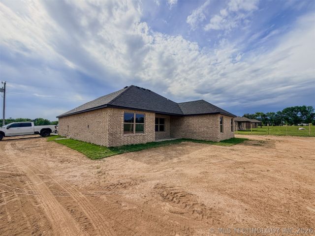 18040 S Vaughn Road, Hulbert, OK 74441