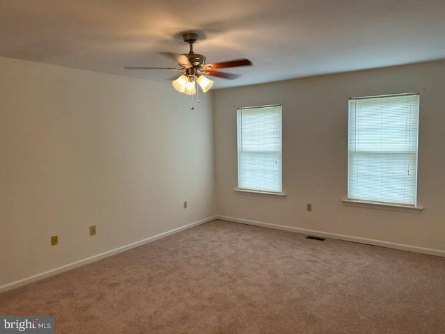 12 SUMAC CT, Newark, DE 19702