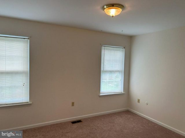 12 SUMAC CT, Newark, DE 19702