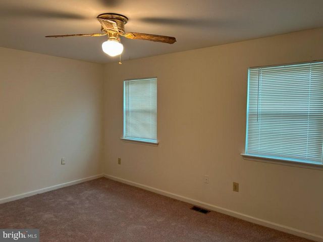 12 SUMAC CT, Newark, DE 19702