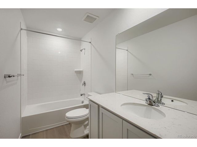 4226 Lucas Dr, Johnstown, CO 80534