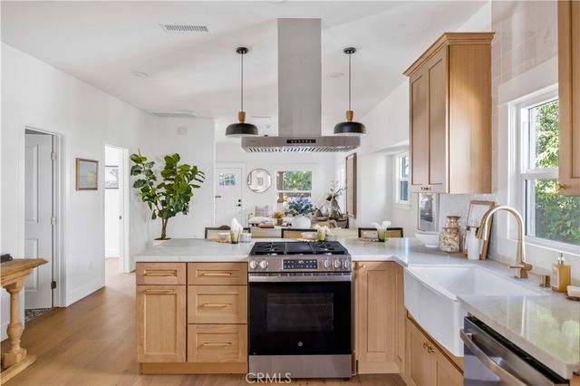 5670 Hub Street, Los Angeles, CA 90042