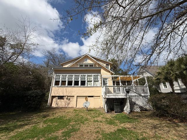 11 Formosa Drive, Charleston, SC 29407