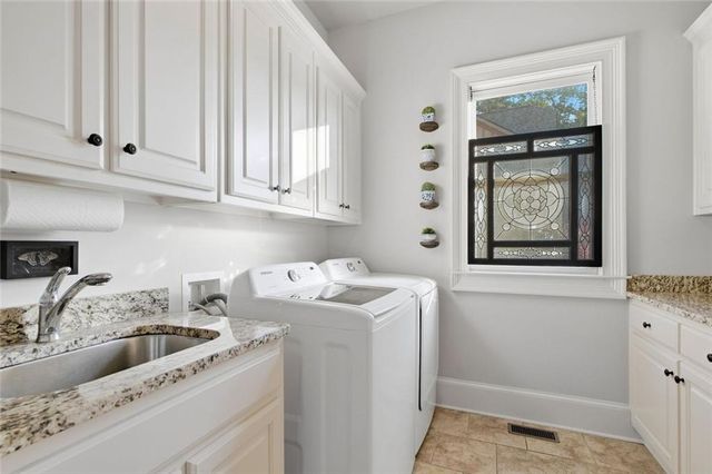 7395 Crestline Drive, Dawsonville, GA 30534