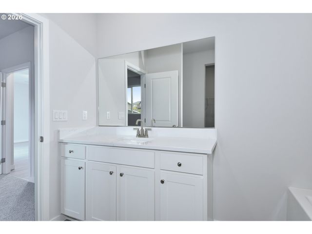 5338 Ne 68TH St, Vancouver, WA 98661