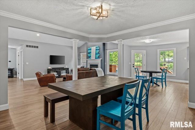202 HUNTINGTON Road, Chatham, IL 62629