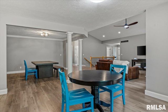 202 HUNTINGTON Road, Chatham, IL 62629