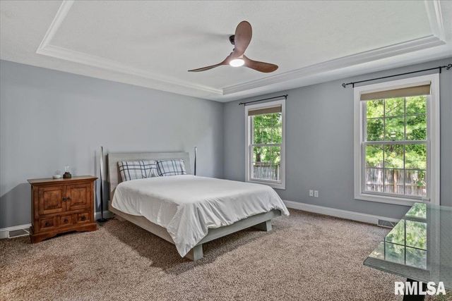 202 HUNTINGTON Road, Chatham, IL 62629