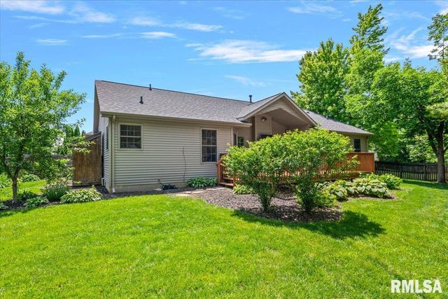 202 HUNTINGTON Road, Chatham, IL 62629