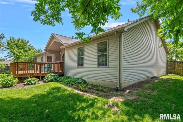 202 HUNTINGTON Road, Chatham, IL 62629