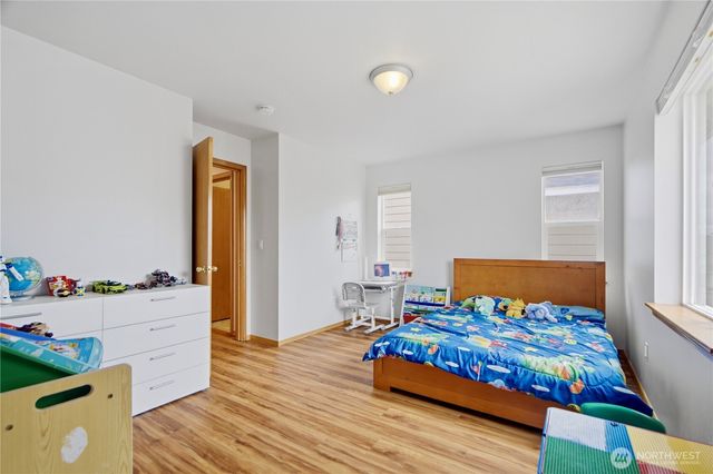 24713 233rd Place SE, Maple Valley, WA 98038