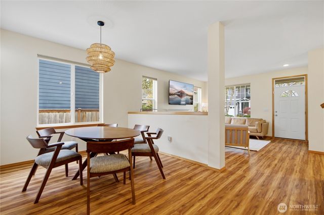 24713 233rd Place SE, Maple Valley, WA 98038