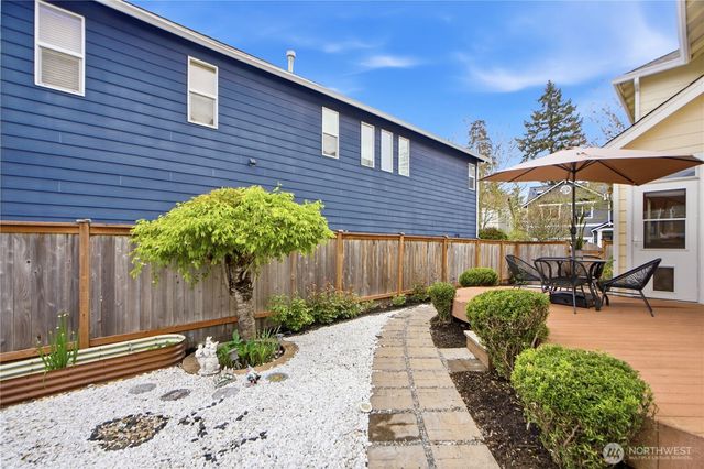 24713 233rd Place SE, Maple Valley, WA 98038