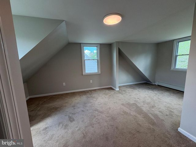 9 BUTTS AVE, Bordentown, NJ 08505