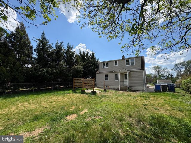 9 BUTTS AVE, Bordentown, NJ 08505