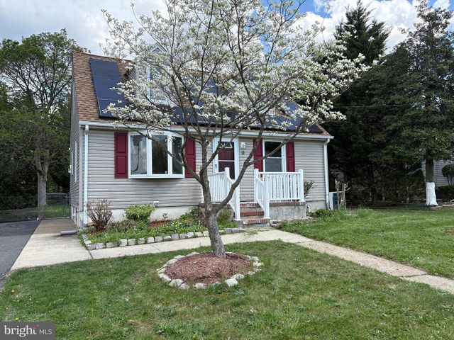 9 BUTTS AVE, Bordentown, NJ 08505