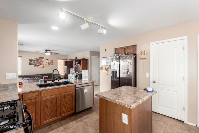 40344 W Thornberry Lane, Maricopa, AZ 85138