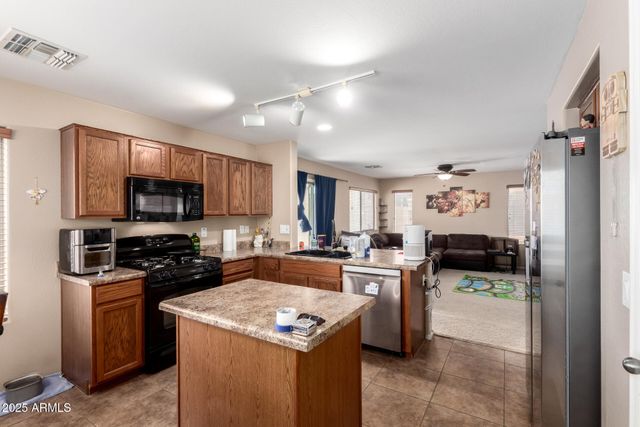 40344 W Thornberry Lane, Maricopa, AZ 85138